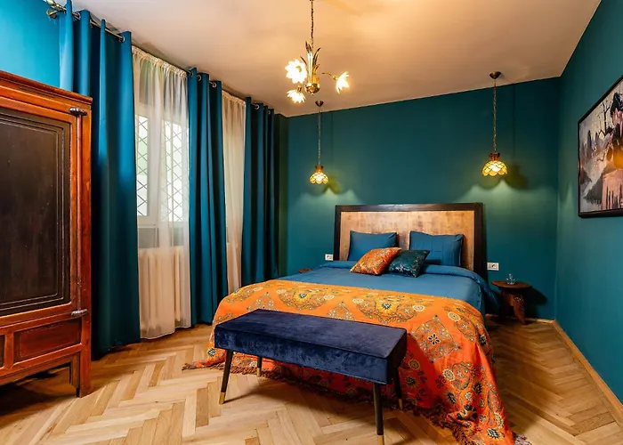 Eclectic Condo Romexpo 2Br Near Metro Bucureşti